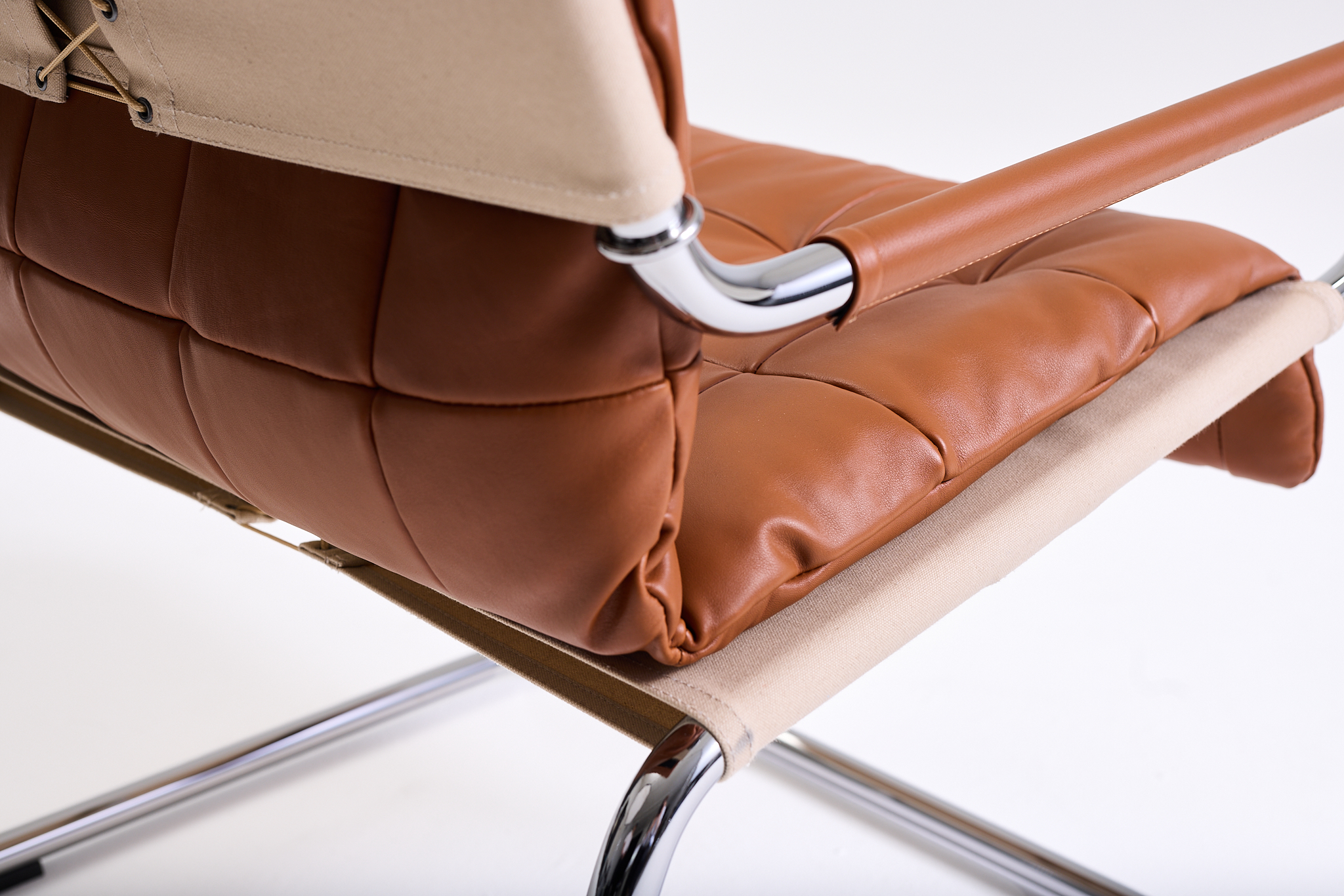 Matre story case furnitur brown chair