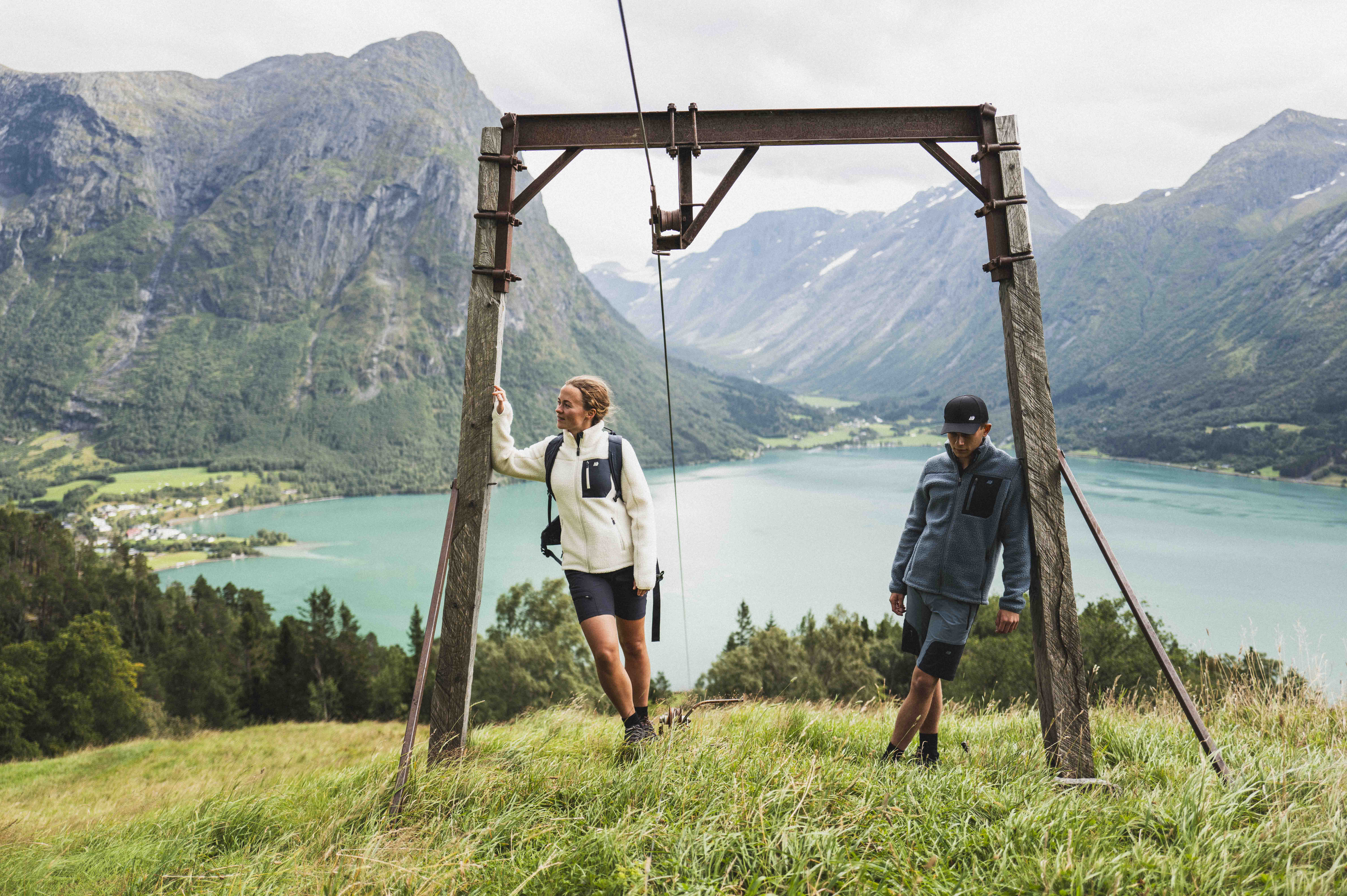 Skogstad story case fashion outdoor outfit at the river